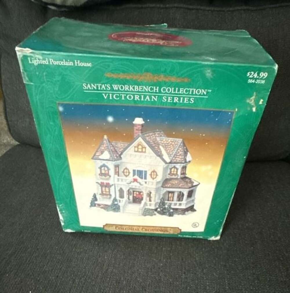 Santa's Workbench Collection Victorian Series Lighted Porcelain House Colonial C